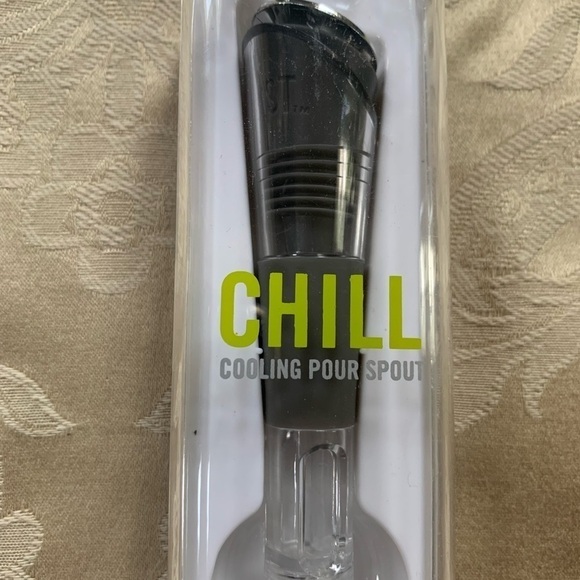 CHILL Grey Cooling Pour Spout by HOST - Picture 2 of 3